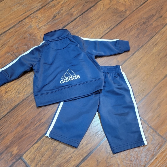 Adidas track suit set - Picture 7 of 11